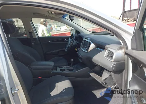 2018 Kia Sorento 3.3L Lx из США, поврежденный, VIN 5XYPGDA52JG366906